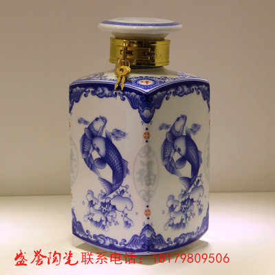 高檔陶瓷與玻璃酒瓶酒壇定制 5斤裝白酒容器的專業(yè)生產(chǎn)之道